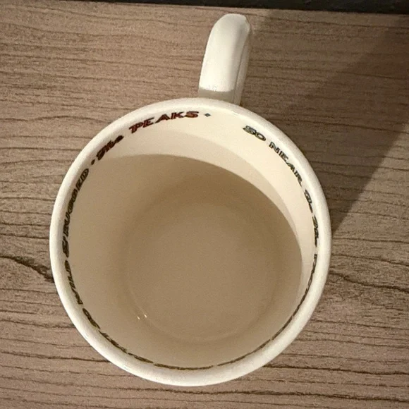 Emma Bridgewater The Peaks 1/2 Pint Mug - Picture 5 of 7